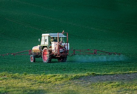 Tips for Using Broad Leaf Herbicide Safely and Effectively